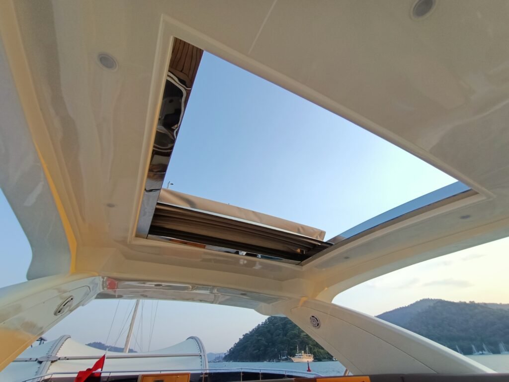 Yat ve Tekne Sunroof Kayışı | Marin Uyumlu Dayanıklı Kayış Sistemleri